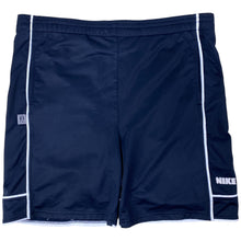 Cargar imagen en el visor de la galería, Pantalón Short Nike Sportswear - M