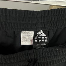 Load image into Gallery viewer, Pantalón Adidas Challenger 00's - M