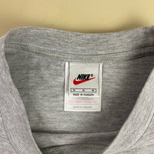 Cargar imagen en el visor de la galería, Camiseta Nike Basketball 90&#39;s - M