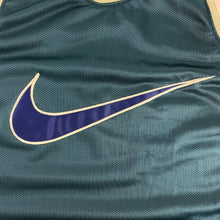 Cargar imagen en el visor de la galería, Camiseta Nike Big Swoosh 90&#39;s - M