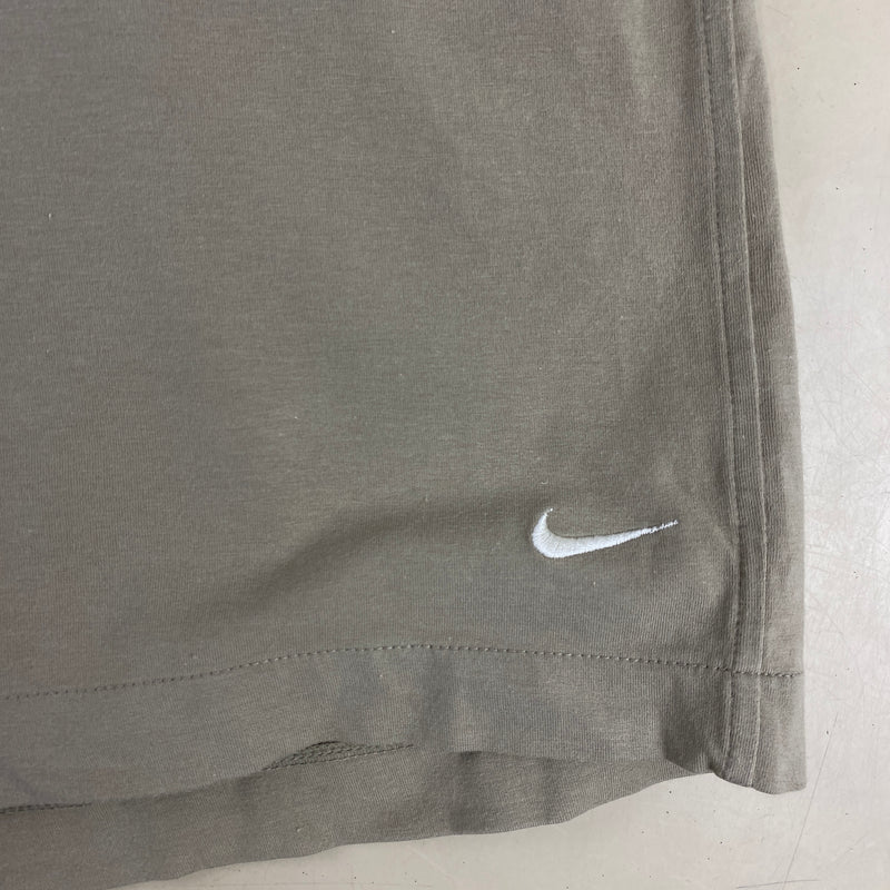 Pantalón Corto Nike 90's - L Mujer (12 - 14)