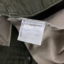 Load image into Gallery viewer, Pantalón Cargo Carhartt - M 30x32