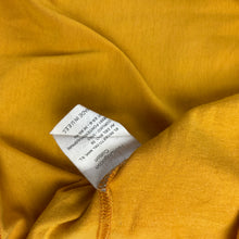 Cargar imagen en el visor de la galería, Camiseta El Niño Performance Slim Fit - M