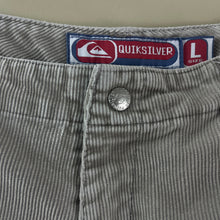 Cargar imagen en el visor de la galería, Pantalón Corduroy Cargo Quiksilver Short - L