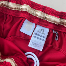 Cargar imagen en el visor de la galería, Pantalón Adidas Liverpool FC - M