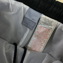 Cargar imagen en el visor de la galería, Pantalón Nike Parachute 00&#39;s - S