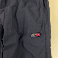 Cargar imagen en el visor de la galería, PANTALÓN NIKE PARACHUTE 90&#39;s - S