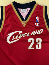 Load image into Gallery viewer, Camiseta Cleveland James Lebron - XS